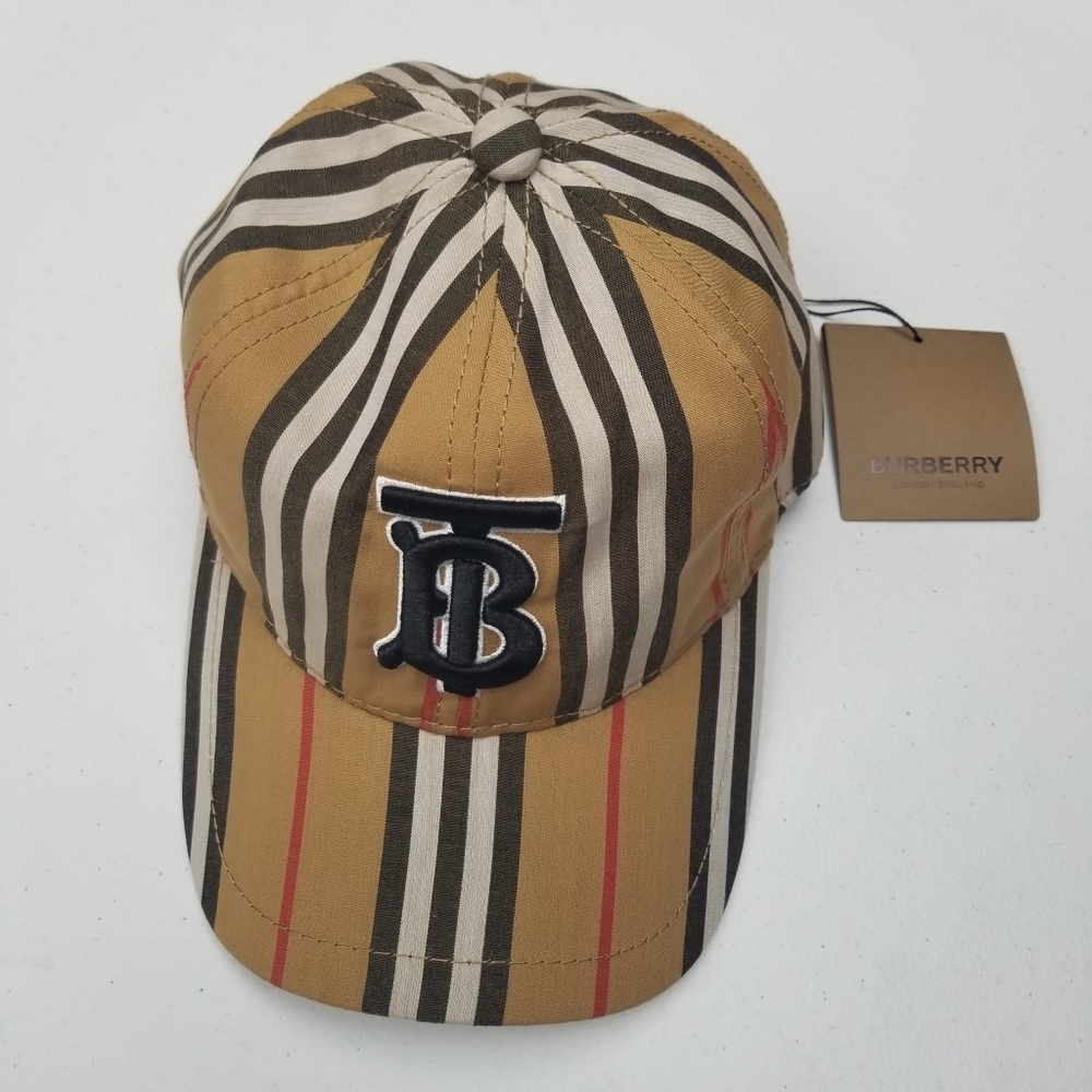 COPY - Burberry vintage check TB Baseball